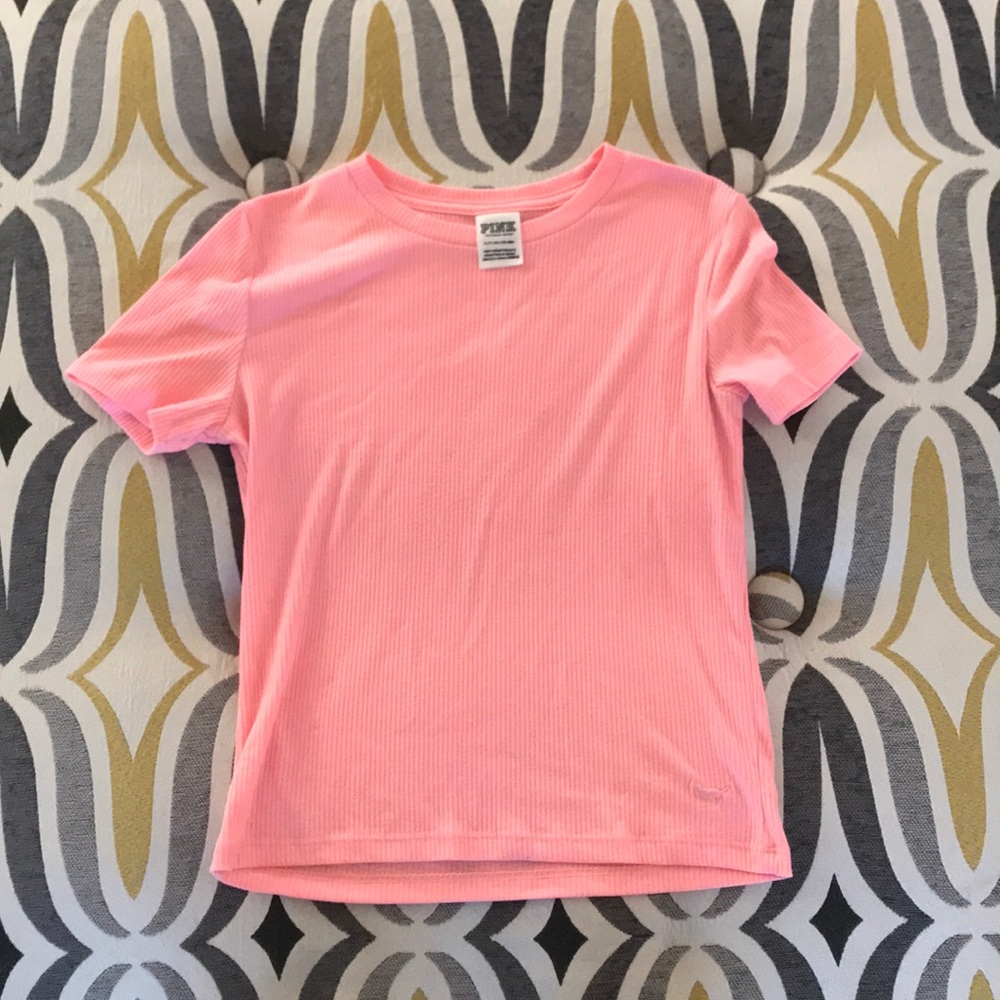 VS PINK tee